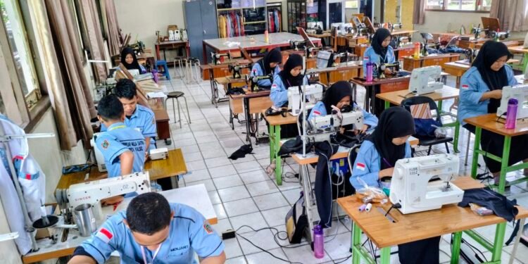 PPRSAR Mulia Satria Lakukan Program Rehabilitasi Sosial Bagi Penerima Manfaat Remaja Angkatan VIII Tahun 2025