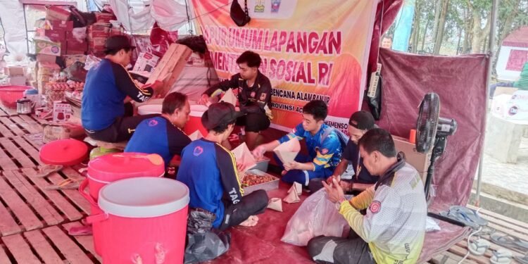Bantu Dapur Umum, Tagana Kalsel Siapkan 6.000 Porsi Makan Setiap Harinya di Kabupaten Aceh Tamiang