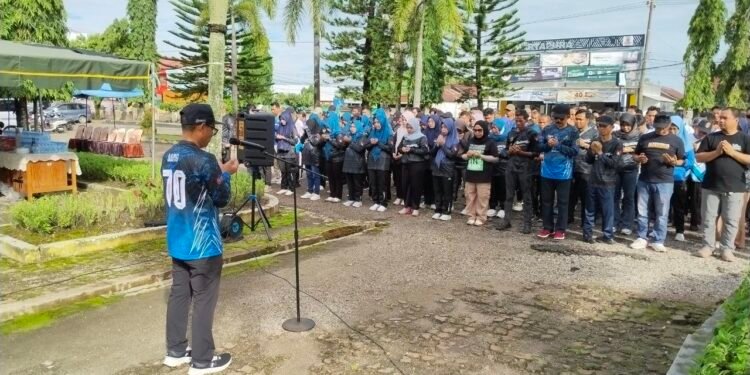 Dinsos Kalsel Peringati HKSN 2025 dengan Apel, Senam Bersama, dan Gotong Royong