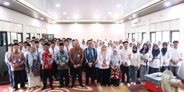 Kolaborasi Program Strategis Kemendukbangga/BKKBN Hadirkan Layanan Keluarga Terpadu di Tanah Laut