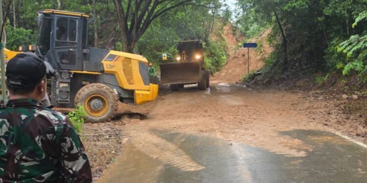 Antisipasi Banjir dan Longsor, PUPR Kalsel Siagakan Personel dan Alat Berat