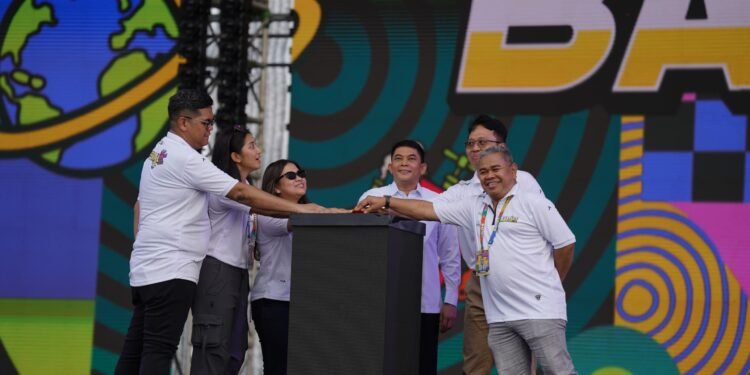 BATFEST 2025 Resmi Dibuka, Bupati Andi Rudi Latif : Momentum Emas Gerakan Ekonomi Lokal