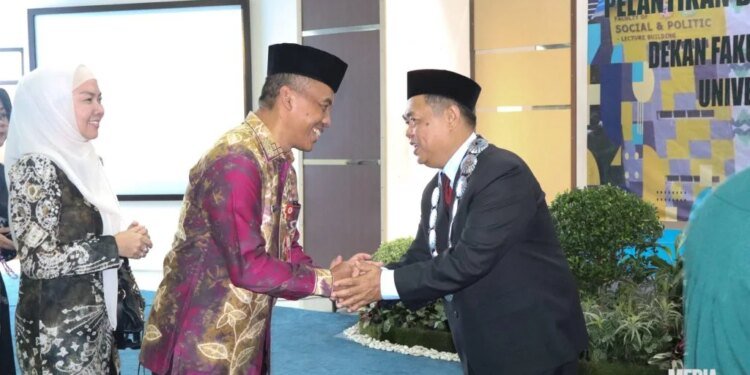 Gubernur Kalsel Hadiri Pelantikan Dekan FISIP ULM Periode 2025–2029