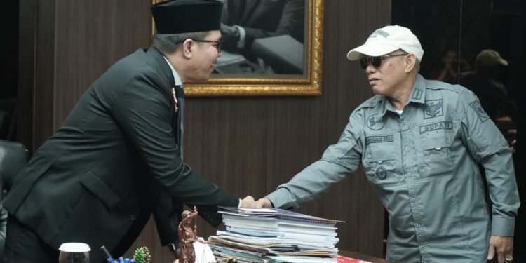 Bahas Percepatan Pembangunan Bupati Kotabaru Kunjungi Pemerintah Kota Samarinda