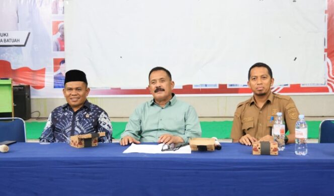 
					Wakil Ketua I DPRD Kabupaten Tanah Bumbu, H. Hasanuddin, melaksanakan kegiatan Reses Fokus Masalah Drainase dan Banjir