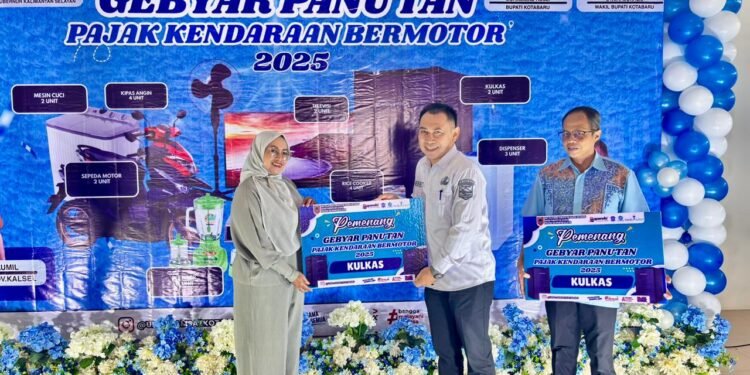 Pajak Bermotor Kotabaru Capai Rp35 Miliar, Wajib Pajak Teladan Diapresiasi dalam Gebyar Panutan