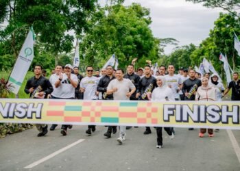 Dahsyat! Jalan Santai Batfest Diikuti 30 Ribu Peserta, Hadiah Dari 100 Bertambah Menjadi 200 Paket Umroh
