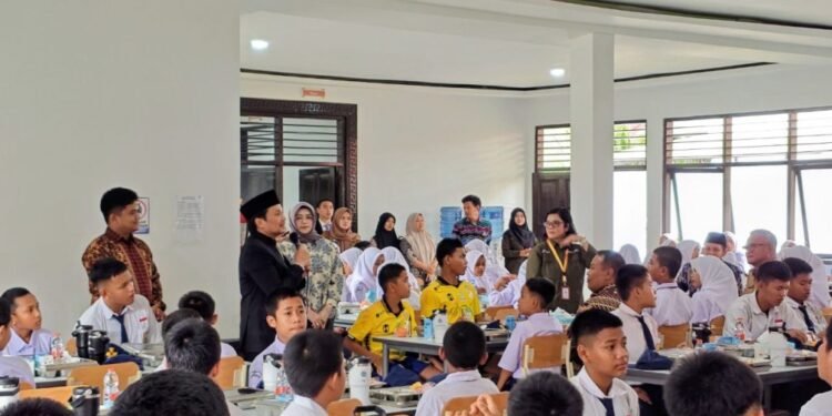 Wagub Kalsel Hasnuryadi Sulaiman Kunjungi Sekolah Rakyat, Tegaskan Komitmen Wujudkan Indonesia Emas 2045