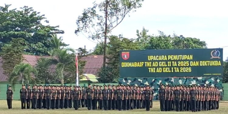 Pangdam XXII/Tambun Bungai Tutup DIKMABA IF dan Diktukba TNI AD di Banjarbaru, 510 Prajurit Resmi Dilantik
