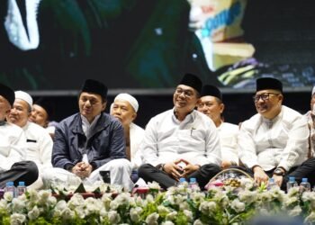 Bupati Tanah Bumbu Hadiri Isra Mi’raj, Haul Guru Sekumpul, dan Haul Hj Wardatul Wartiah