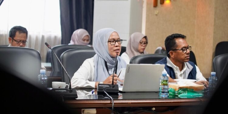 Rapat Bersama DPRD, Dishut Kalsel Klaim Keberhasilan Tekan Luas Lahan Kritis