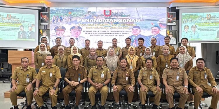 Dinas PUPR Kalsel Mantapkan Program Prioritas Lewat Penandatanganan Perjanjian Kinerja 2026