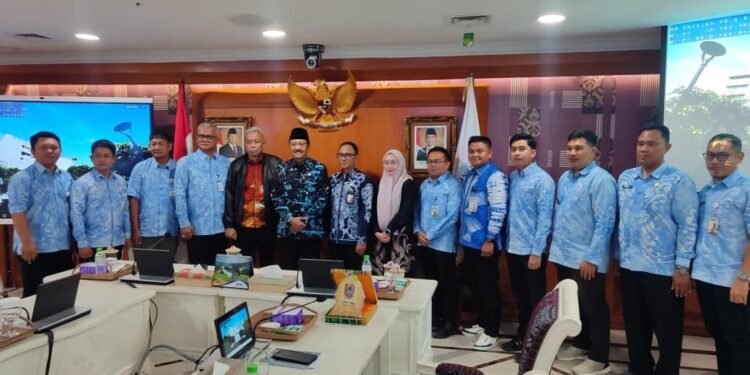 Audiensi dengan Menteri Sosial RI, Dinsos Kalsel Perkuat Sinergi Pusat dan Daerah