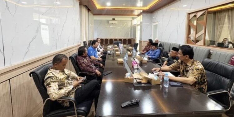 Komisi II DPRD Tanah Bumbu Konsultasi ke BPKAD Kalsel, Bahas Optimalisasi DBH dan Dana Hibah