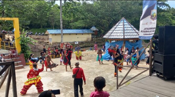 
					Wisata Air Terjun Tumpang Dua Sebelimbingan Gelar Seni Budaya