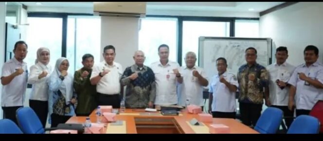 
					Bupati Kotabaru Kunker Dirjen Bina Pembangunan Daerah , Audensi Project LSDP.