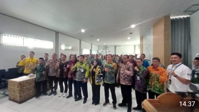 
					Pemerintahan Kecamatan Pulau Laut Utara Menggelar FKB Sektor Pelayanan Publik.