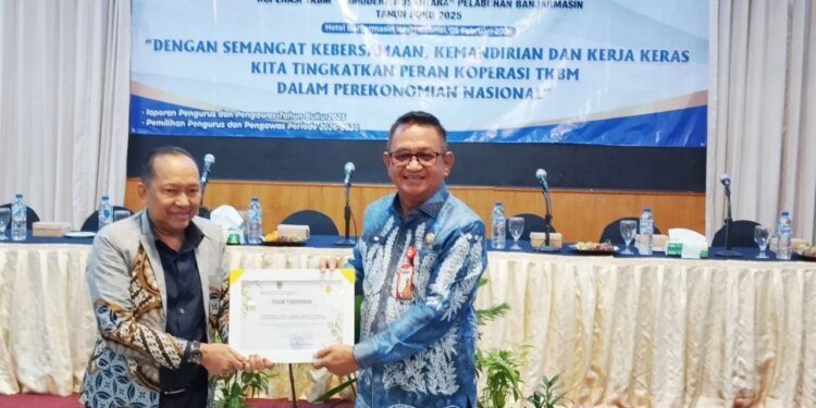 Plt Kadiskop UKM Kalsel Dorong Koperasi Bongkar Muat Samudera Nusantara Menuju Koperasi Modern