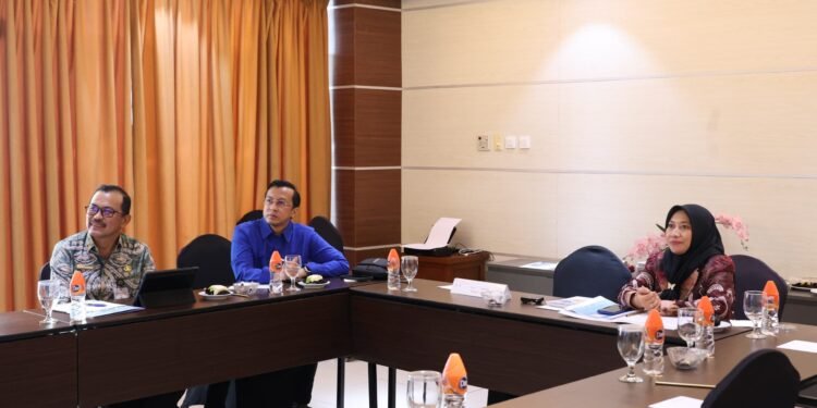 Dukung Gerakan Indonesia ASRI, Aksi Jumat Bersih Jadi Rutinitas Tanah Bumbu