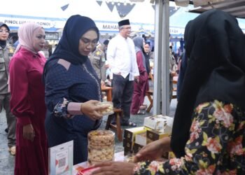 Borong Jajanan Lokal, Andi Irmayani Dukung Penuh Aksi Bajual Wadai 2026