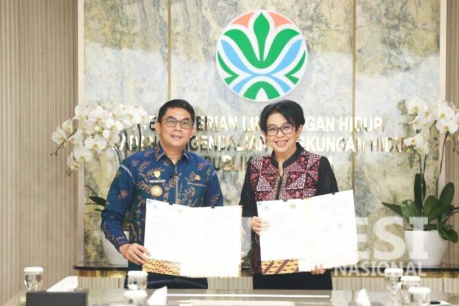 
					Tanah Bumbu Jalin MoU dengan KLH untuk Pengelolaan Sampah Berkelanjutan.