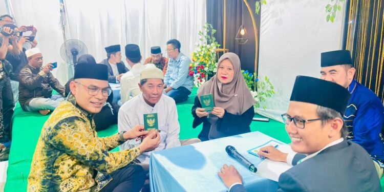 Pemkab Kotabaru Gelar Nikah Massal di Sampanahan, 28 Pasang Ikuti Rangkaian Isbat dan Pencatatan Resmi