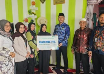 Negara Hadir untuk Keluarga Pekerja: BPJS Ketenagakerjaan Batulicin Serahkan Santunan Rp70 Juta dan Beasiswa Rp131 Juta kepada Keluarga Almarhum Madi