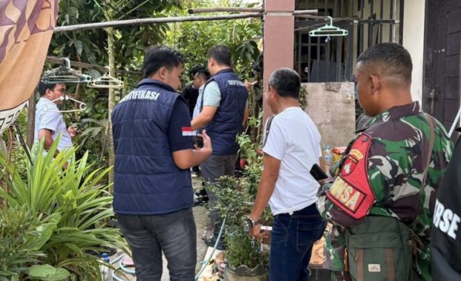 
					Penemuan Jasad Bayi, Berjenis kelamin perempuan Sengaja DiKubur Di Rawa Rawa, Di Desa Barokah Kecamatan Simpang Empat Tanbu.