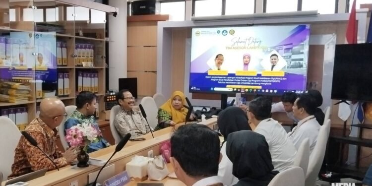 FKG ULM Jalani Asesmen Lapangan LAM-PTKes, Perkuat Komitmen Mutu Pendidikan Dokter Gigi