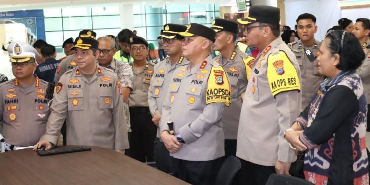 Kapolda Kalsel Tinjau Posko Siaga Idulfitri di Bandara Syamsudin Noor