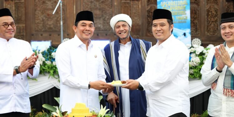Bupati Andi Rudi Latif Resmikan Operasional Aerodrome Control Tower Bandara Bersujud