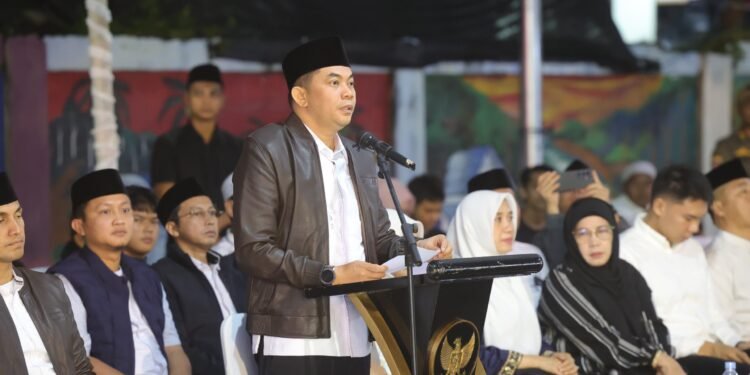 Semarak Idul Fitri, Bupati Andi Rudi Latif Lepas Festival Tanglong 2026