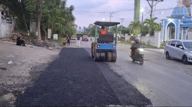 
					Jalan Kersik putih Kini Mulus, “Bang Dhin Minta Penanganan Kerusakan Tak Tunggu Parah.