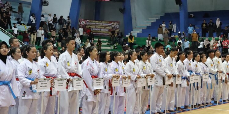 Ribuan Karateka Kalselteng Berlaga di Kejuaraan Karate Piala Pangdam XXII 2026