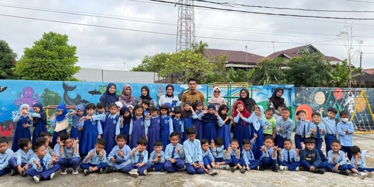 Edukasi Pemilahan Sampah Sejak Usia Dini, PAUD Citra Indonesia Terima Kunjungan Lurah Guntung Paikat