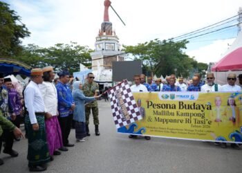 Pesona Budaya Mappanre Ri Tasi’e Dimulai, Karnaval Mallibu Kampong Jadi Sarana Kebersamaan dan Promosi Pariwisata