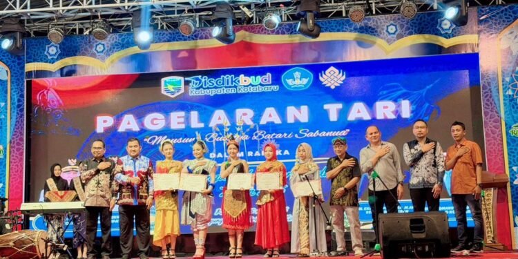 Peringati Hari Tari Dunia, Pemkab Kotabaru Laksanakan Pegelaran Tari Lokal