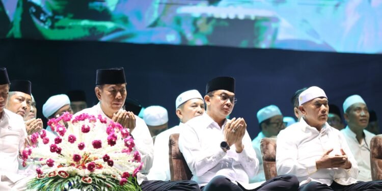 Tablik Akbar dan Haul ke-6 H. Andi Arsyad Petta Tahang Berlangsung Khidmat di Tanah Bumbu
