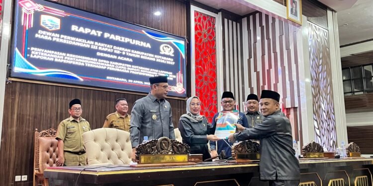 DPRD Kotabaru Sampaikan Rekomendasi LKPj 2025 dan Bahas Perubahan Propemperda 2026
