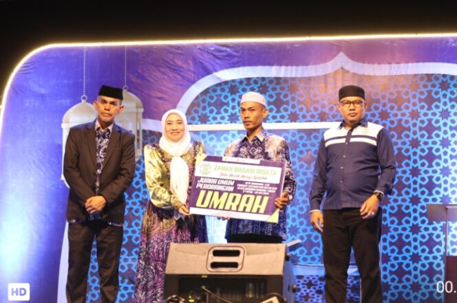 
					Penutupan MTQ Tingkat Kecamatan Batulicin di Gunung Tinggi Berlangsung Meriah, Juara Pertama Raih Hadiah Umrah.