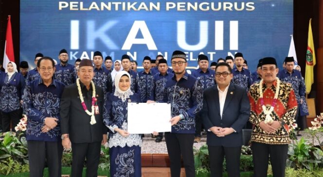 
					Pemkab Tanbu Dukung Penguatan SDM dan Investasi pada Pelantikan Pengurus IKA UII Kalsel.