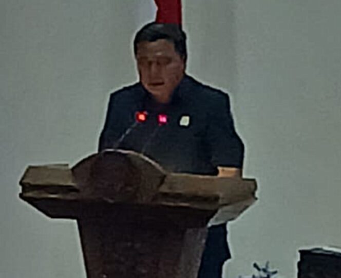 
					H.Gt.M Erwin Arifin,SE, dari Fraksi NasDem Sampaikan 5 Pemandangan Umum Terkait Perizinan Berusaha Berbasis Risiko.