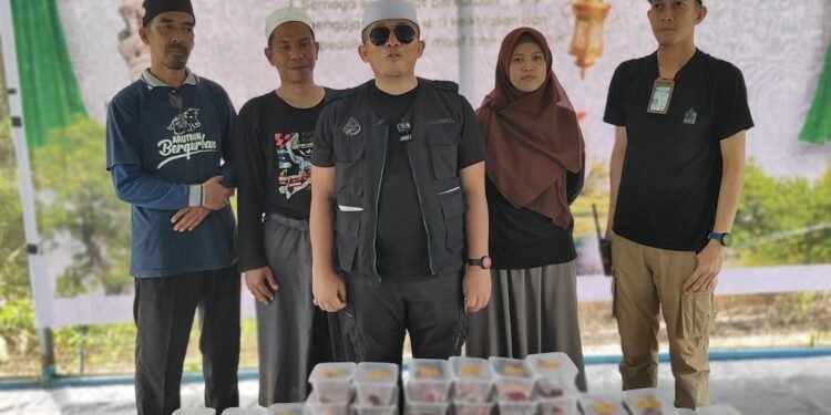 PT Arutmin Indonesia Batulicin Salurkan 1.000 Paket Daging Kurban dari 4 Ekor Sapi untuk Masyarakat Lingkar Tambang