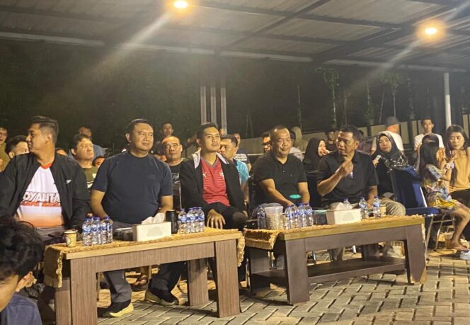 
					Ketua DPRD Tanah Bumbu Andrean Atma Maulani Saksikan Langsung Babak 8 Besar Turnamen Bola Voli Kapolres Cup 2026