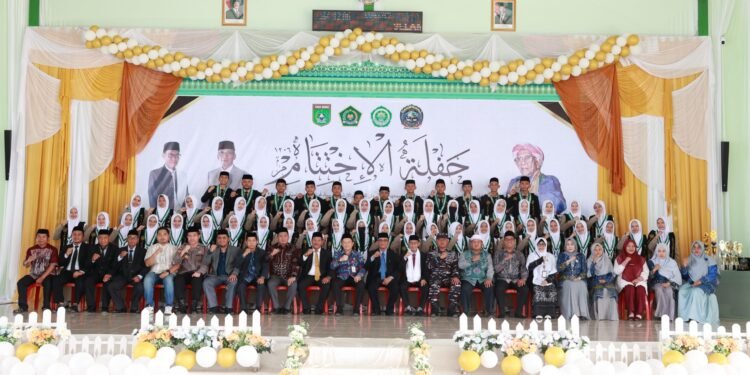 Bupati Tanah Bumbu Apresiasi Peran Strategis Pesantren dalam Membangun Generasi Qur’ani Berkarakter
