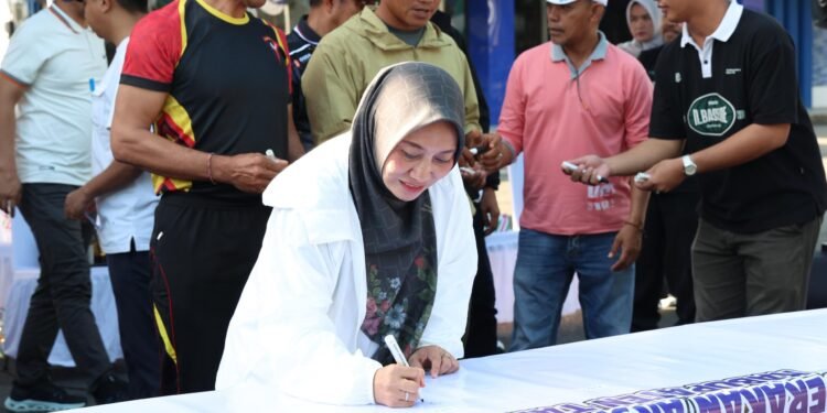 Tanah Bumbu Deklarasikan Gerakan Pilah Sampah dan Indonesia ASRI di Hari Lingkungan Hidup Sedunia 2026