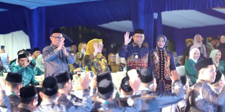 Hadiri Pembukaan MTQ Nasional ke-XXXVII Tingkat Provinsi Kal-Sel, Pemkab Kotabaru Optimistis Tingkatkan Prestasi Kafilah
