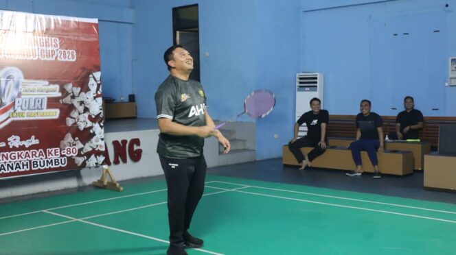 
					Sambut Hari Bhayangkara ke-80  Turnamen Bulu Tangkis Kapolres Cup. Resmi Di Buka