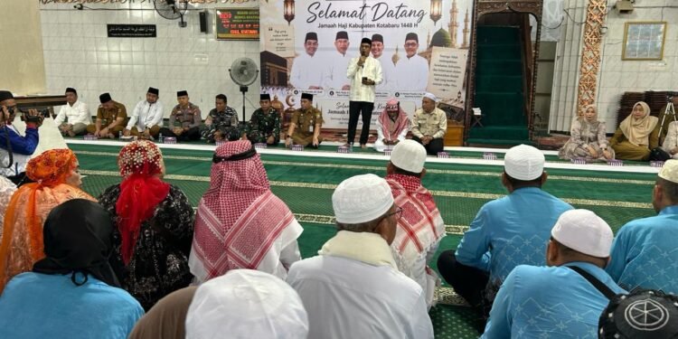 Jamaah Haji Kloter 13 Kembali ke Kotabaru, Pemkab Sampaikan Selamat Datang dan Apresiasi
