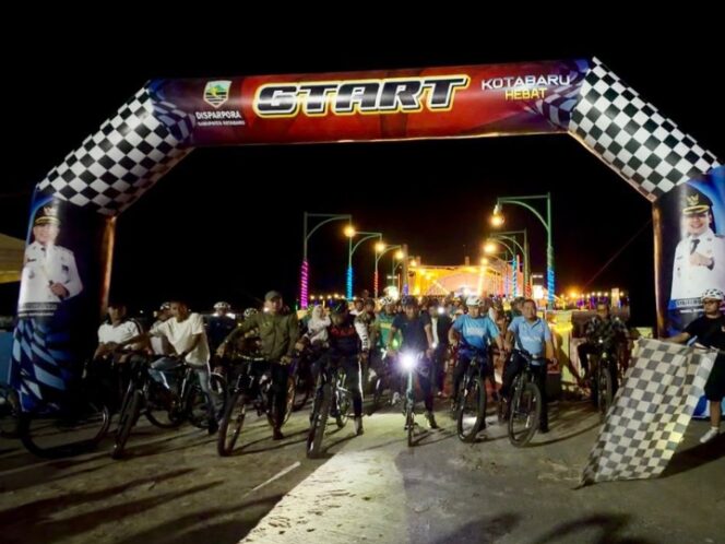 
					Nikmati Suasana Malam Kotabaru, Pemkab Gelar Fun Bike Night